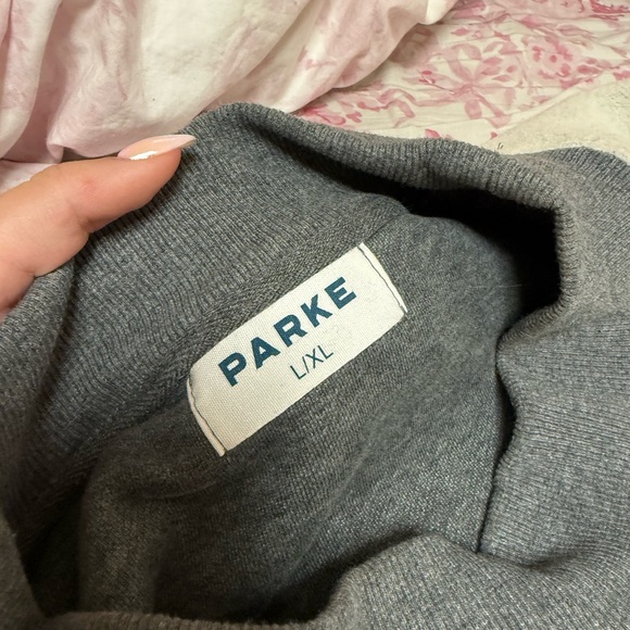 Parke Women's White and Gray Mockneck - Picture 2 of 2